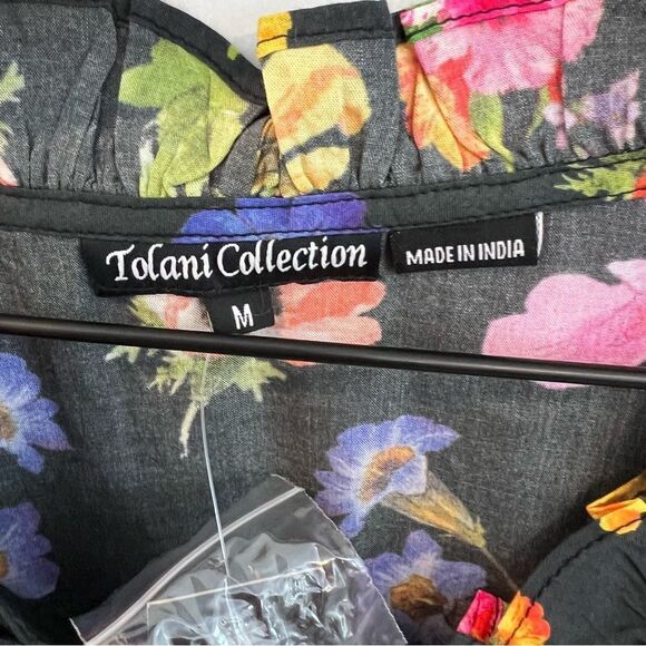 NWT Tolani Collection Women's Black Floral Button-Front Top | Size M - Picture 3 of 8